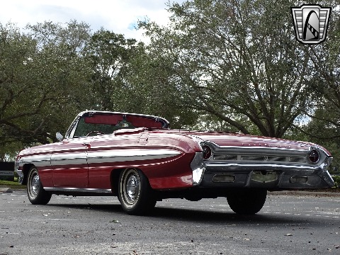1961 Oldsmobile Starfire image 17
