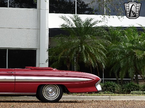 1961 Oldsmobile Starfire image 96