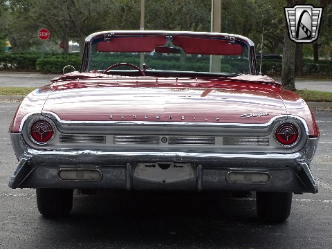 1961 Oldsmobile Starfire image 19