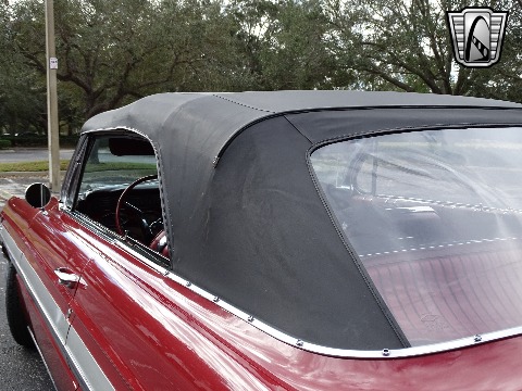 1961 Oldsmobile Starfire image 100