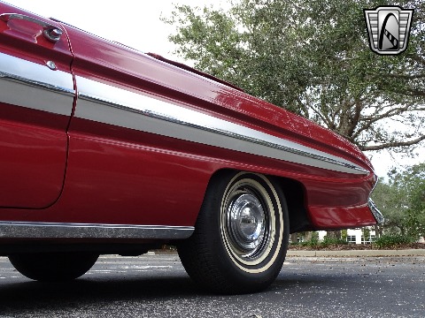 1961 Oldsmobile Starfire image 75
