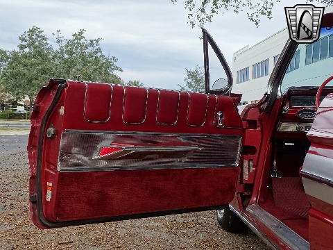 1961 Oldsmobile Starfire image 104