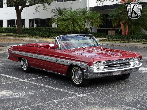 1961 Oldsmobile Starfire image 27