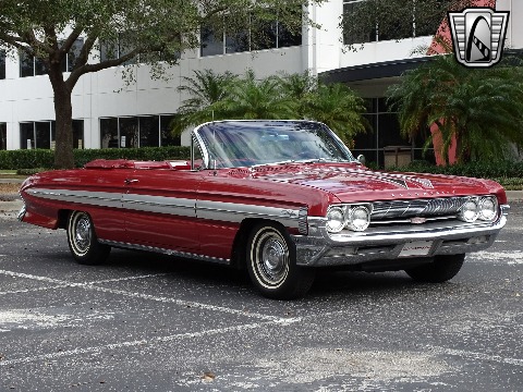 1961 Oldsmobile Starfire image 28