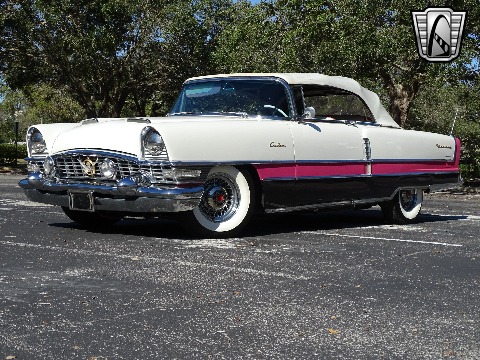 1955 Packard Caribbean image 3