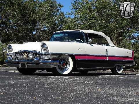 1955 Packard Caribbean image 4