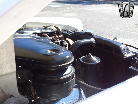 1955 Packard Caribbean image 115