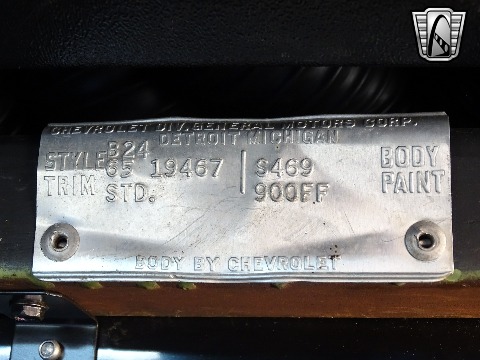 1965 Chevrolet Corvette image 30