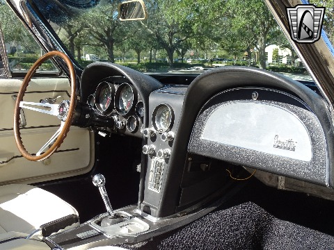1967 Chevrolet Corvette image 107