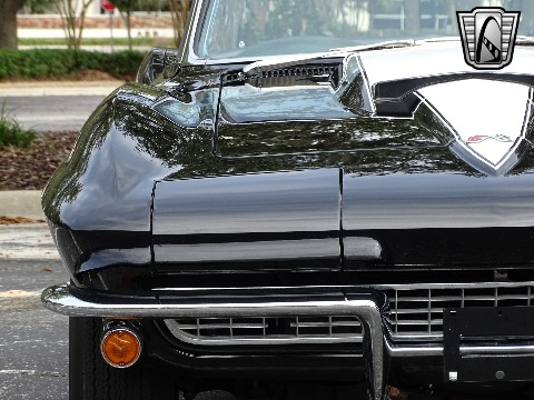 1967 Chevrolet Corvette image 31