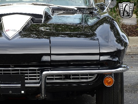 1967 Chevrolet Corvette image 32
