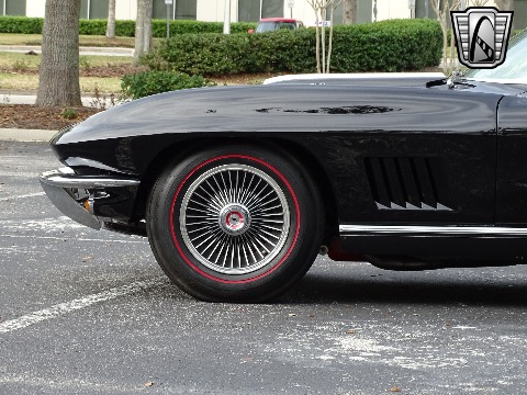 1967 Chevrolet Corvette image 34