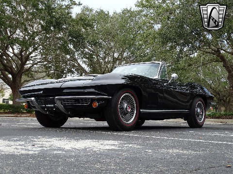 1967 Chevrolet Corvette image 11