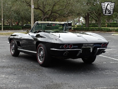 1967 Chevrolet Corvette image 16