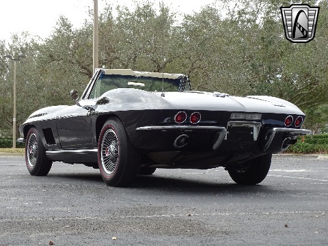 1967 Chevrolet Corvette image 17