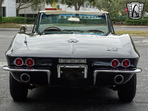1967 Chevrolet Corvette image 19