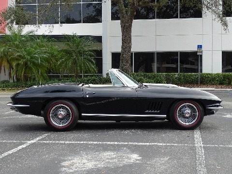 1967 Chevrolet Corvette image 25