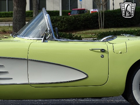 1958 Chevrolet Corvette image 36
