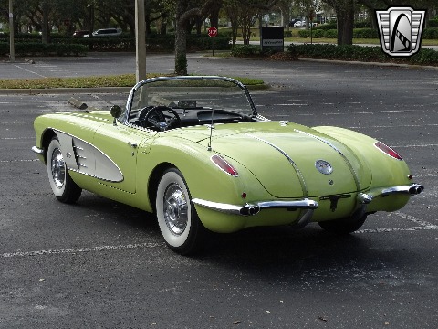 1958 Chevrolet Corvette image 16