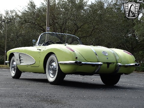 1958 Chevrolet Corvette image 18