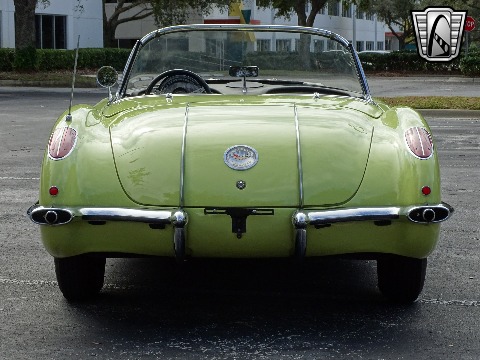 1958 Chevrolet Corvette image 20