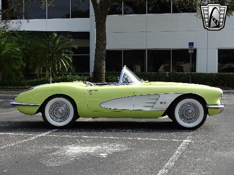 1958 Chevrolet Corvette image 26