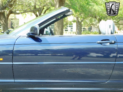 2001 BMW 330CI image 34