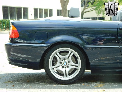 2001 BMW 330CI image 38