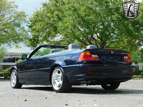 2001 BMW 330CI image 16