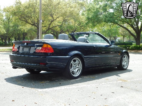 2001 BMW 330CI image 21