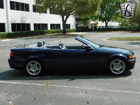 2001 BMW 330CI image 23