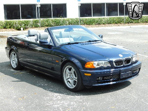 2001 BMW 330CI image 26