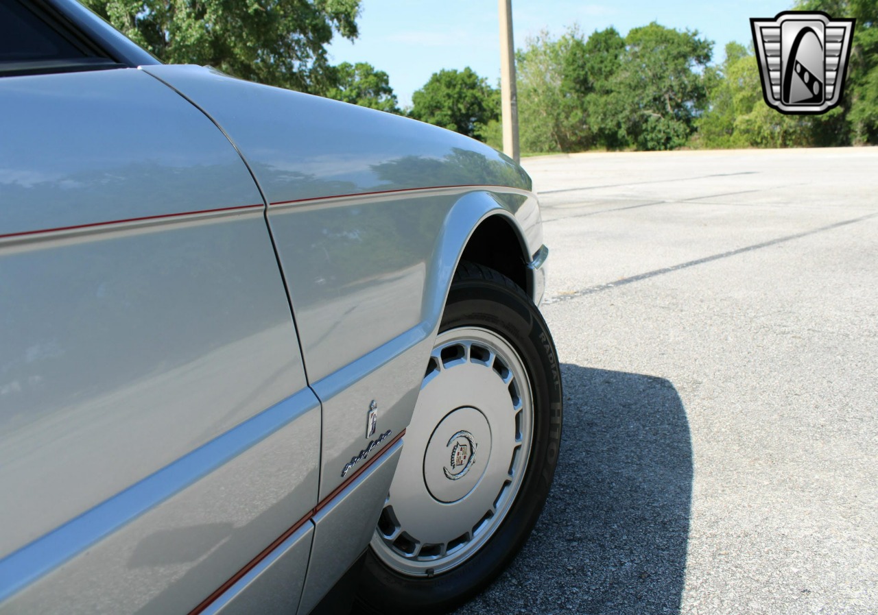 1991 Cadillac Allante 74