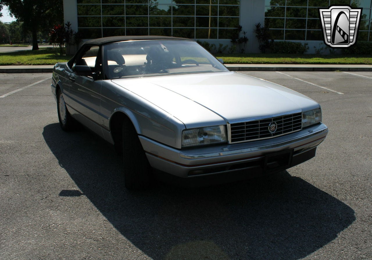 1991 Cadillac Allante 33