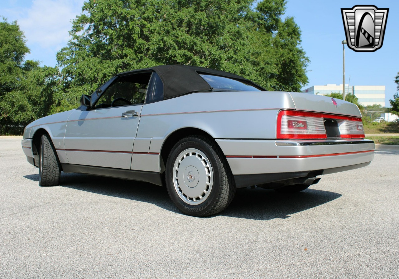 1991 Cadillac Allante 37