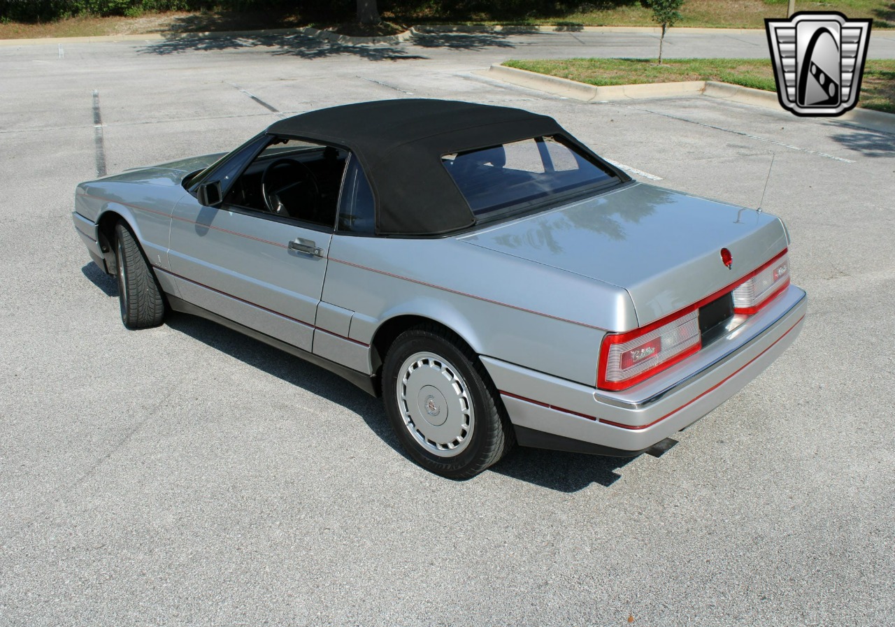 1991 Cadillac Allante 39