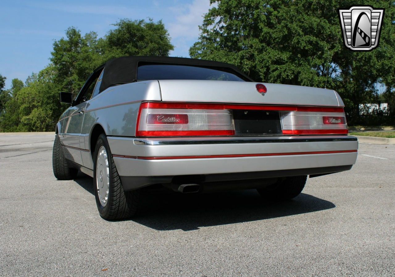 1991 Cadillac Allante 40