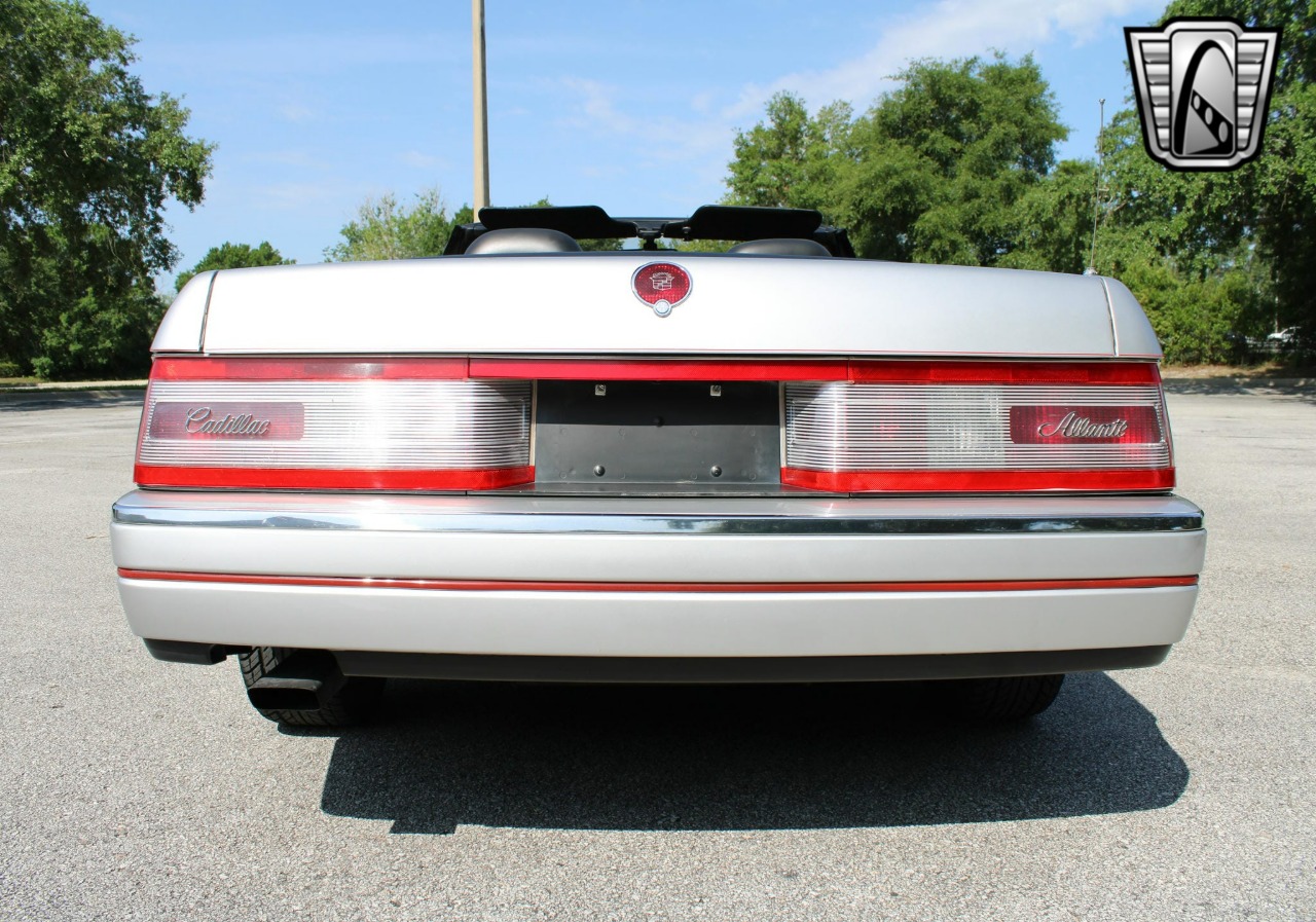1991 Cadillac Allante 12