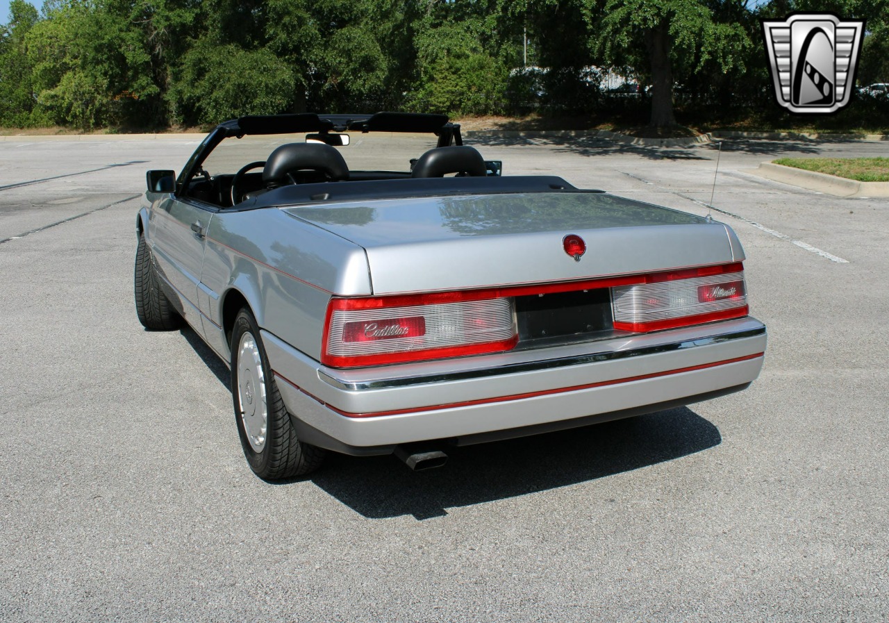 1991 Cadillac Allante 8
