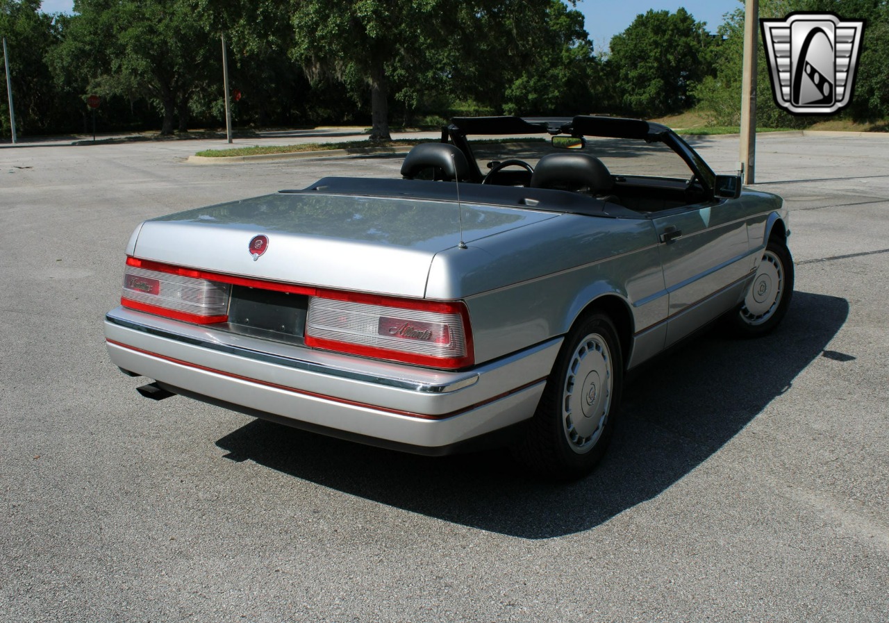 1991 Cadillac Allante 9