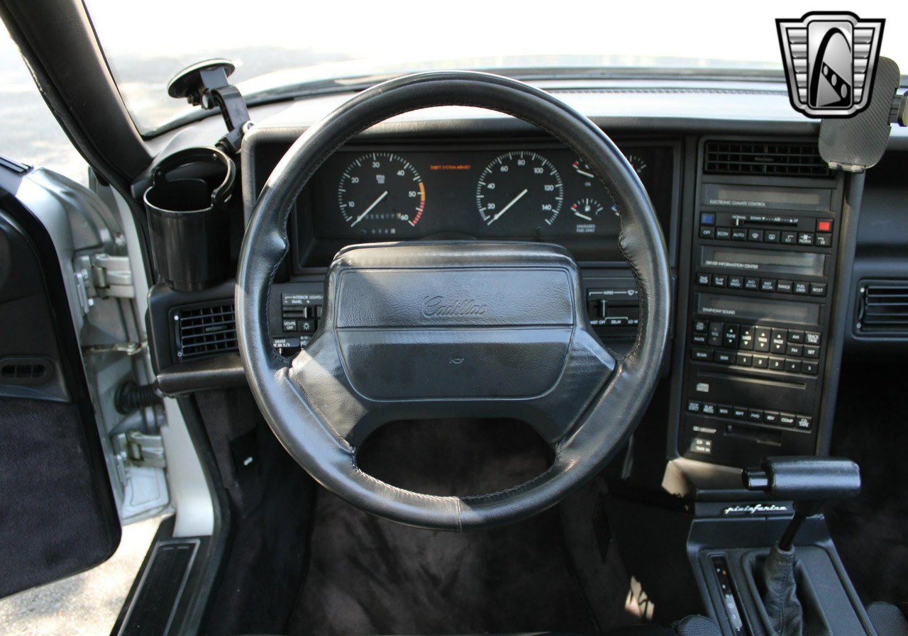 1991 Cadillac Allante 20
