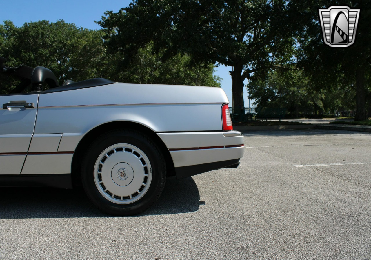 1991 Cadillac Allante 17