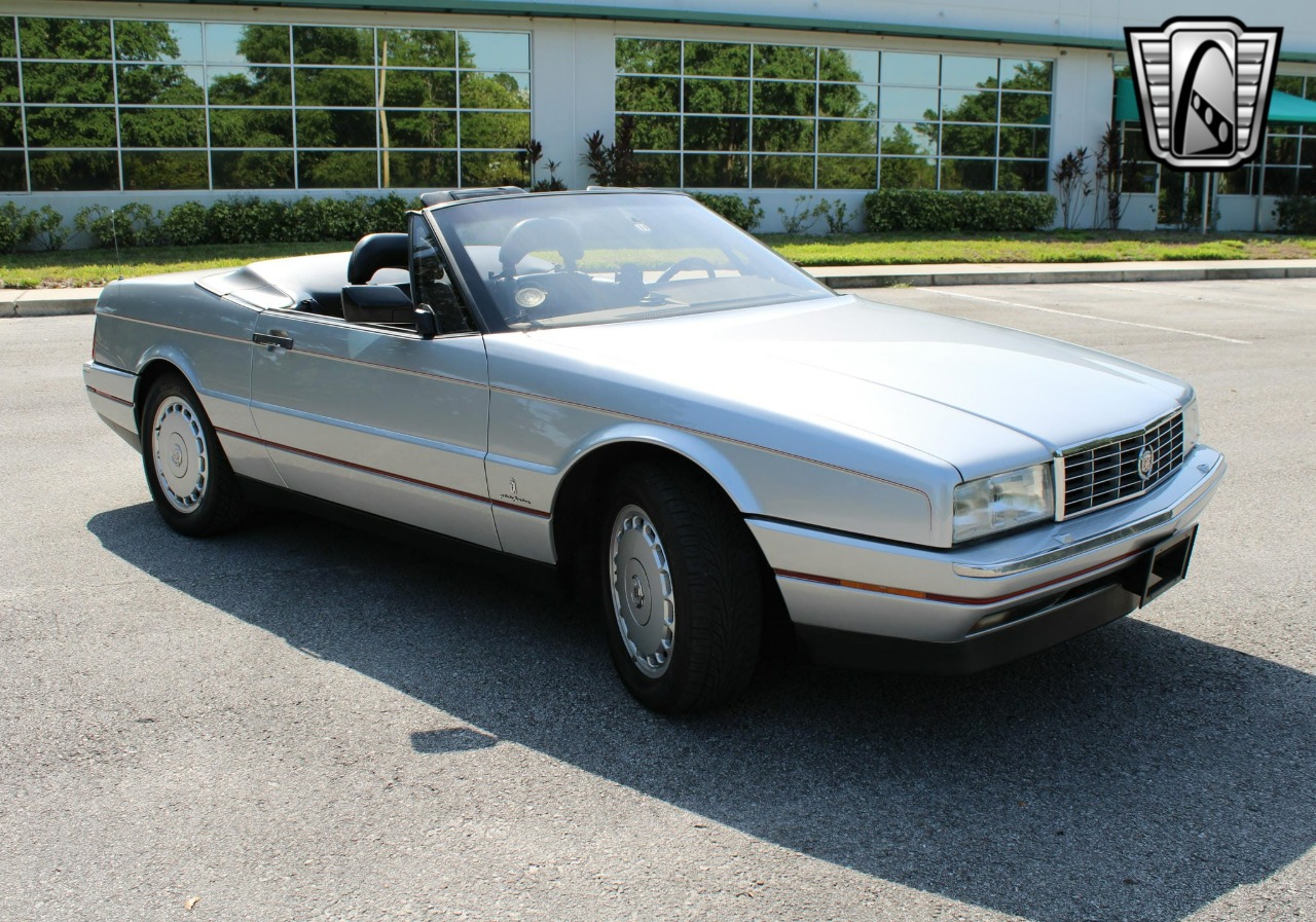 1991 Cadillac Allante 10