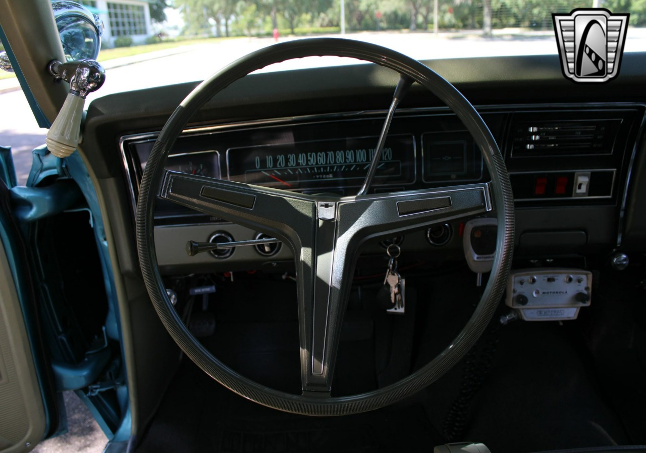 1968 Chevrolet Biscayne 19