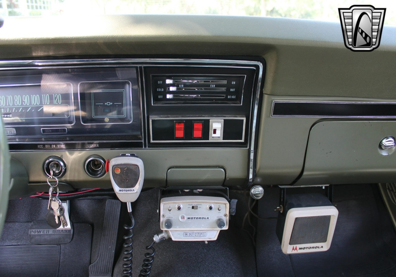 1968 Chevrolet Biscayne 21