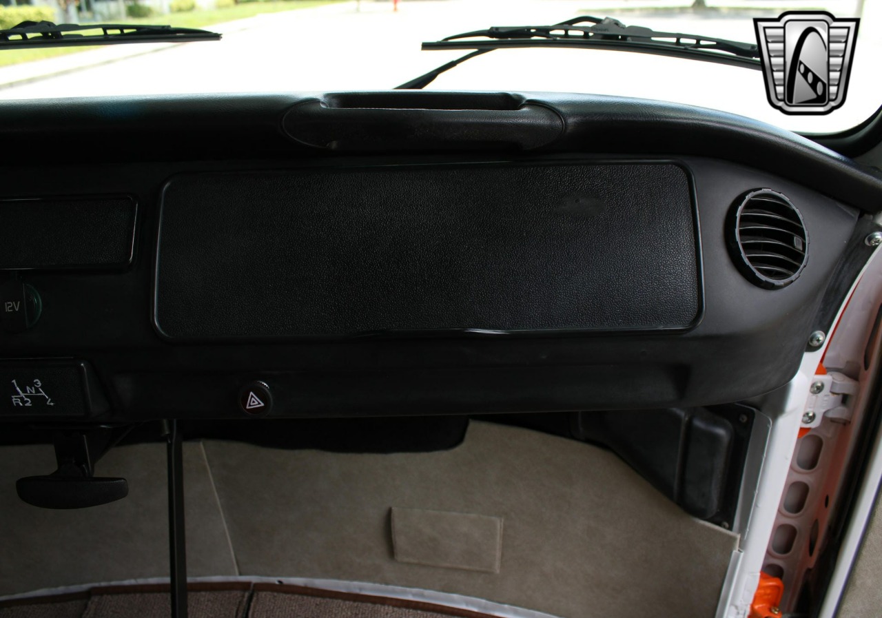 1994 Volkswagen Type 2 27