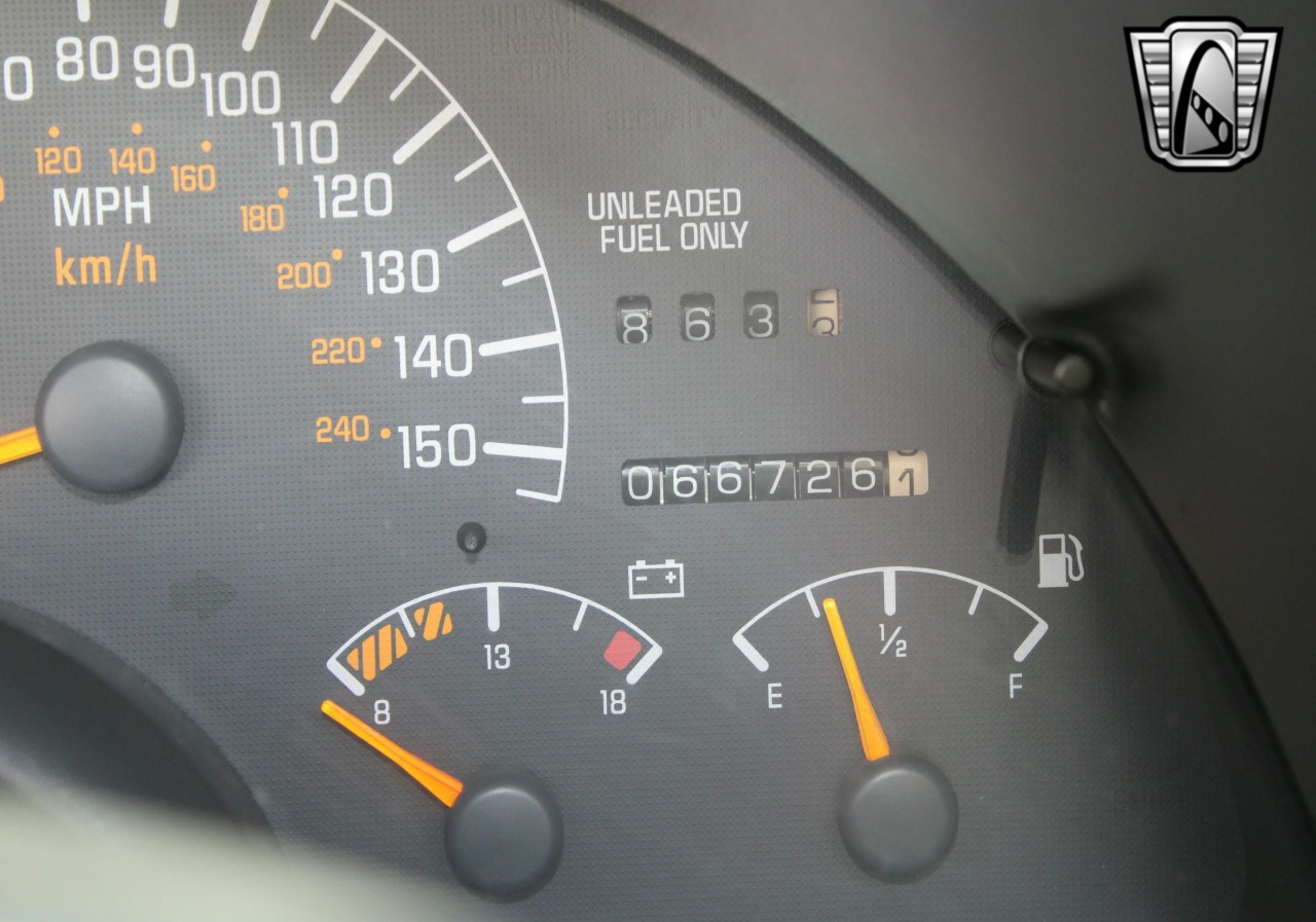 1995 Pontiac Firebird 21