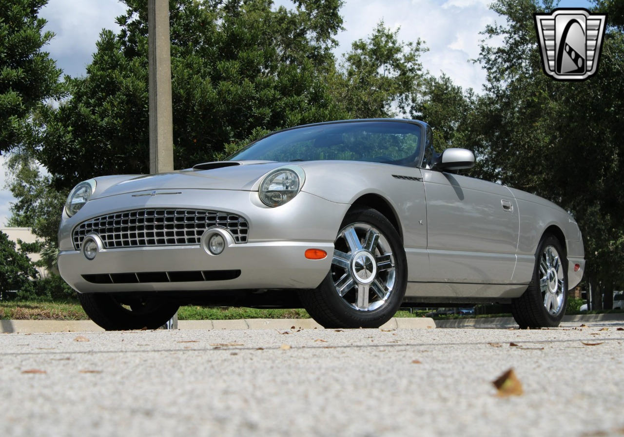 2004 Ford Thunderbird 2