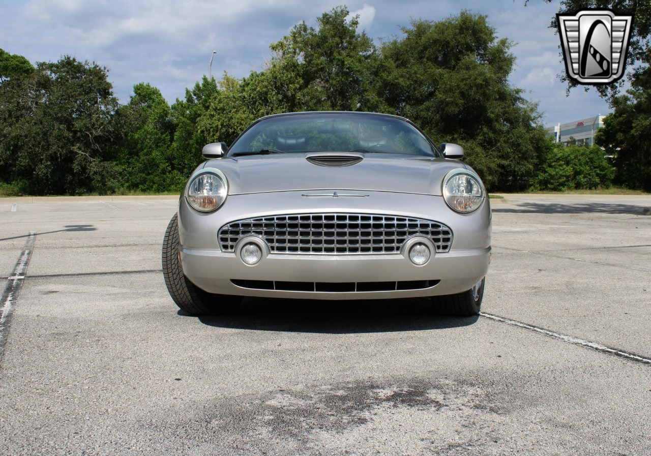 2004 Ford Thunderbird 60