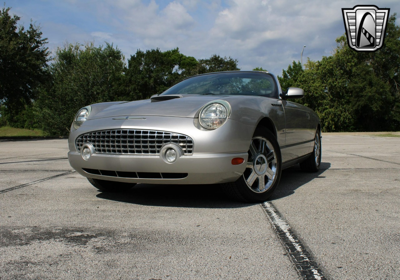 2004 Ford Thunderbird 63